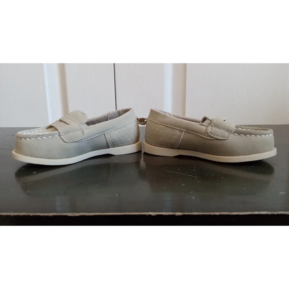 NWOT‎ Carter's suede like loafer slip on's